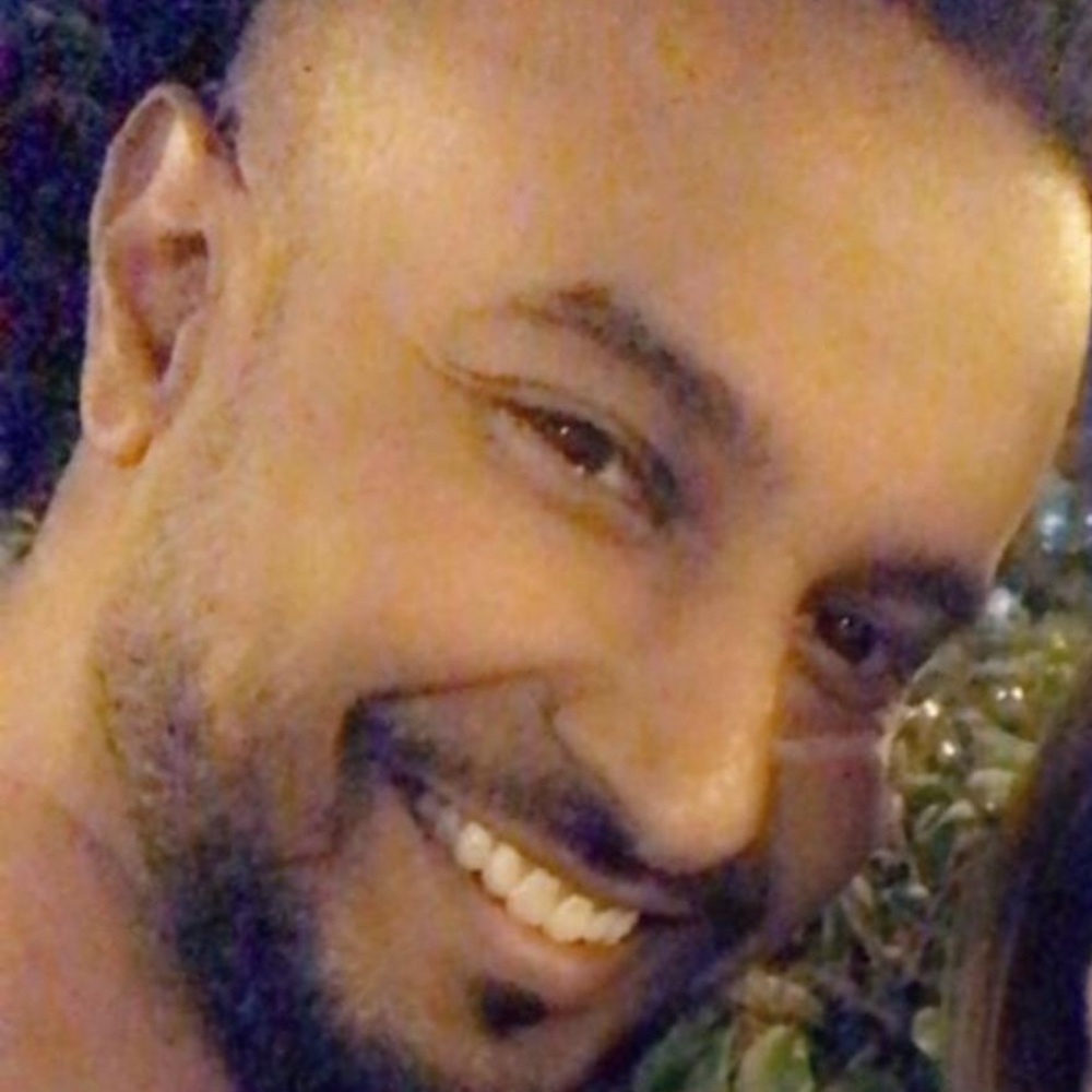 Meet your Posher, Altaf